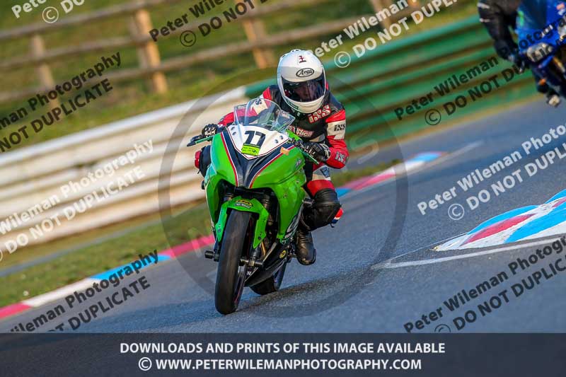 PJM Wedding Photography;enduro digital images;event digital images;eventdigitalimages;mallory park;mallory park photographs;mallory park trackday;mallory park trackday photographs;no limits trackdays;peter wileman photography;racing digital images;trackday digital images;trackday photos